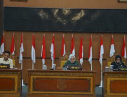 Fraksi DPRD Tanjab Timur Sampaikan Pandangan Umum terhadap LKPJ Bupati Tahun 2024