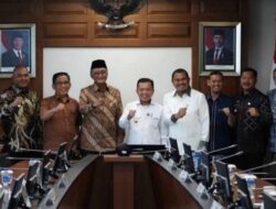 Wabup Tanjabtim “Ngadu” ke Menteri PUPR, Minta Jalan dan Jembatan Dibangun