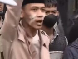 Aksi di Gedung DPR, “Mahasiswa: Polisi Bukan Musuh, Pejabatlah yang Ingkar Hukum!”